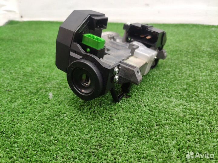 Замок зажигания Honda Civic 4D R18A1 2009