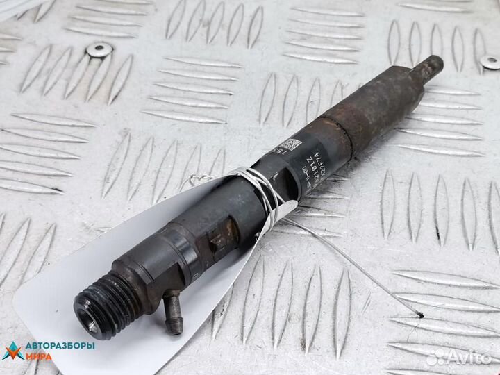 Форсунка Renault Clio 2 2-й рест. 2005 166003978R