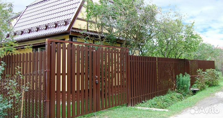 Забор из евроштакетника ,ворота быстро