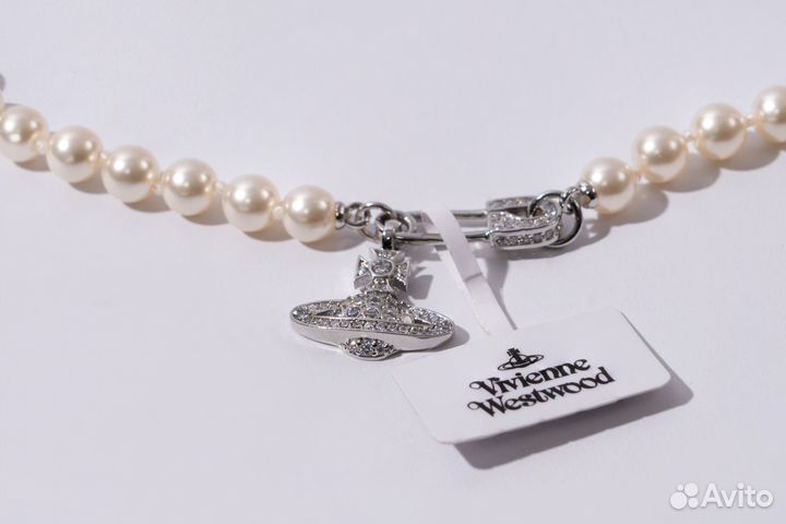 Vivienne Westwood lucrece pearl necklace