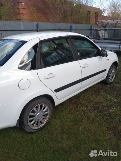 LADA Granta 1.6 МТ, 2013, 160 000 км