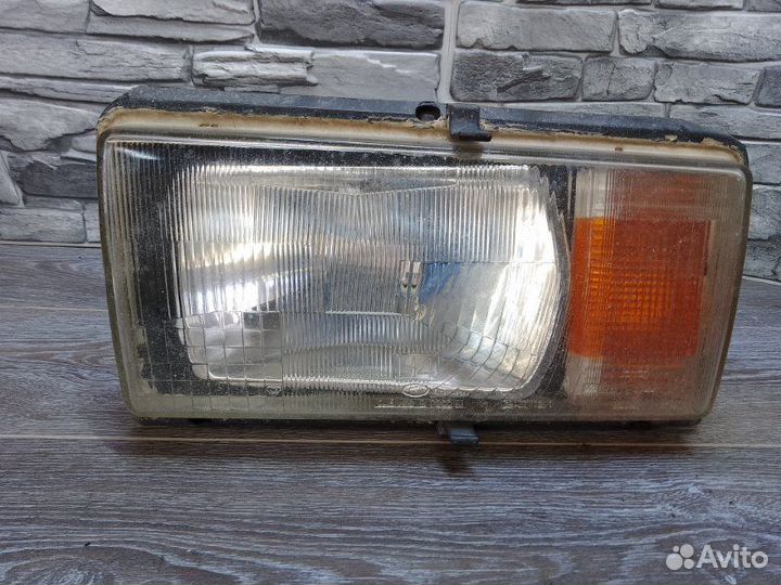 Фара галогеновая передняя левая Ваз 2107 2103 8кл