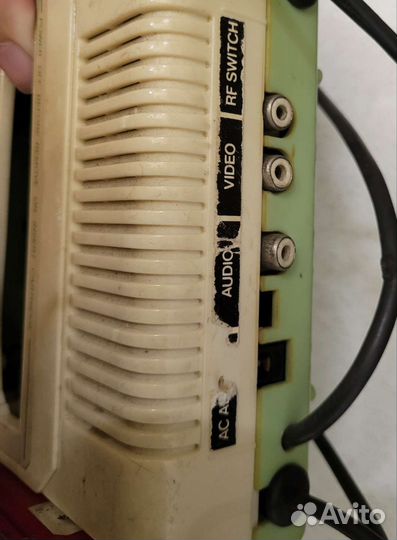 Игровая приставка Hitex HT-8000 + картриджи