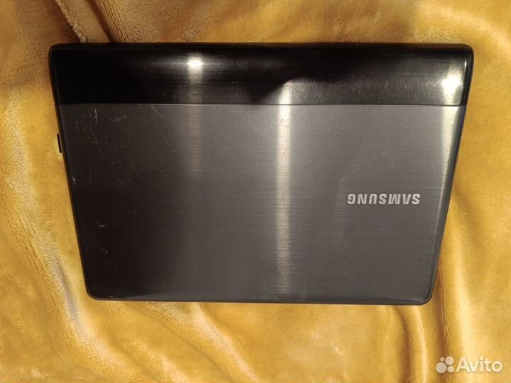 Ноутбук Samsung np305u1a-A05, 11.6