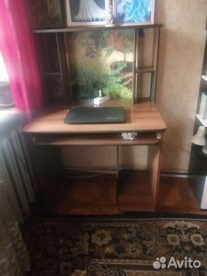 Компьютерный стол