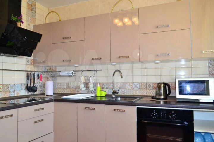 2-к. квартира, 69,6 м², 5/17 эт.