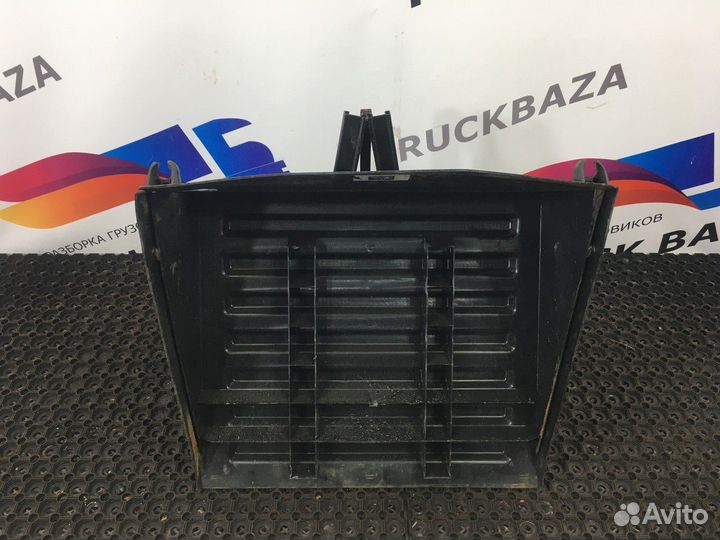 Крышка ящика акб Volvo FH, Volvo FM