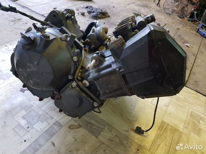 Kawasaki z750 2007 двигатель мотор