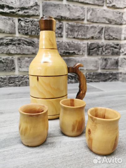 Набор бутылка и стопки