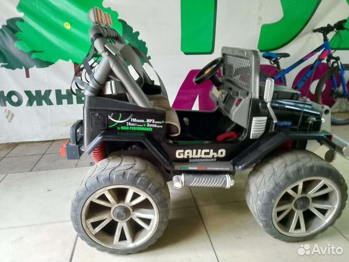 Детский электромобиль двухместный бу