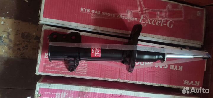 Стойка амортизатора Kyba