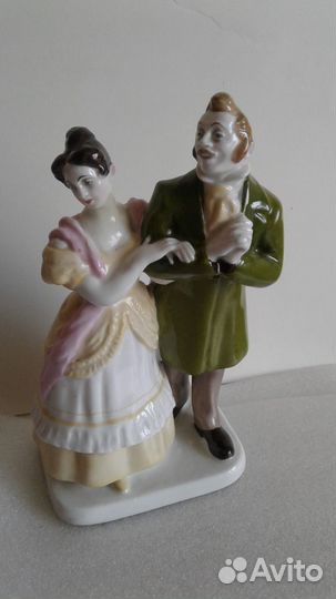 Статуэтка фарфор Маниловы лфз