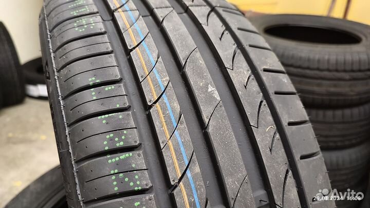 Tracmax X-Privilo TX3 215/45 R17 91W