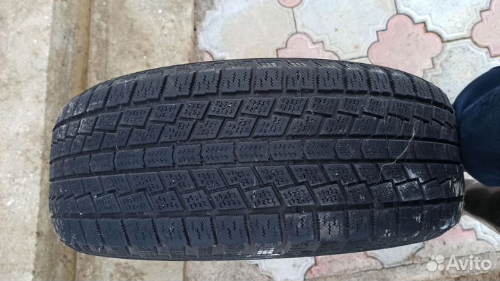 Hankook Nordik IS RW08 225/60 R17 99T