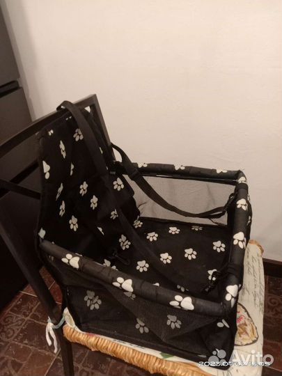 Автокресло и рюкзак на колесах для животных