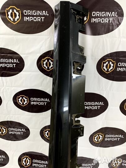 Обшивка порога левого Mercedes