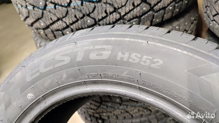 Kumho Ecsta HS52 225/50 R17 98W