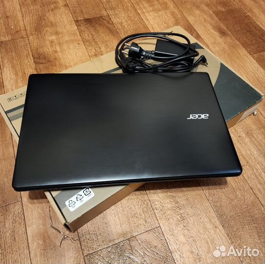 Acer E5 521G