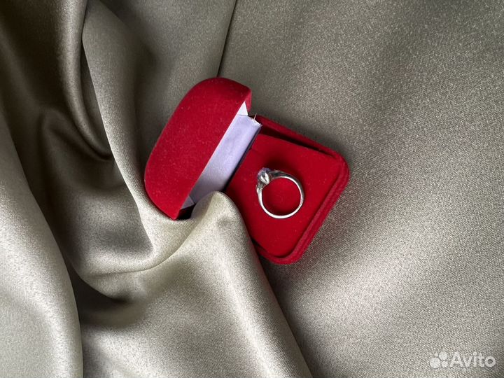 Кольцо под серебро