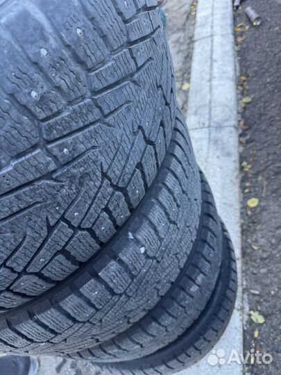 Nokian Tyres Hakkapeliitta 7 295/40 R21