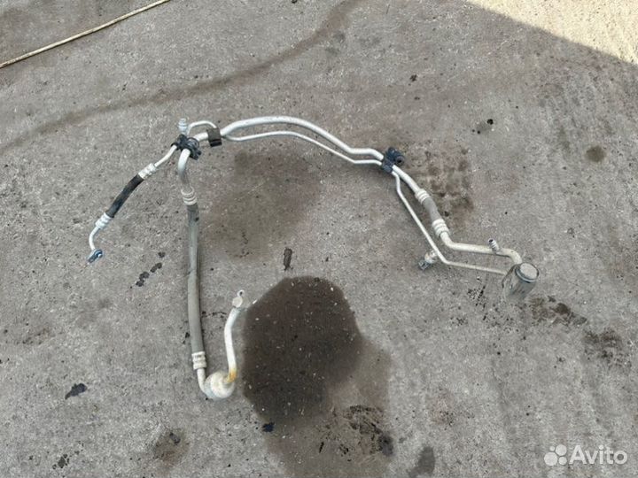 Трубка кондиционера Kia Rio 4 1.4 G4LC МКПП 2017