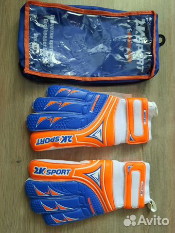 Перчатки вратаря