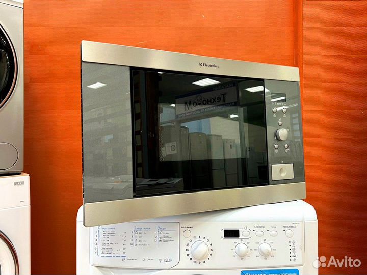 Микроволновая печь встраиваемая бу Electrolux