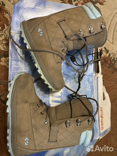 Сноубордические ботинки женские 38