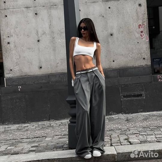 Стильные брюки оверсайз