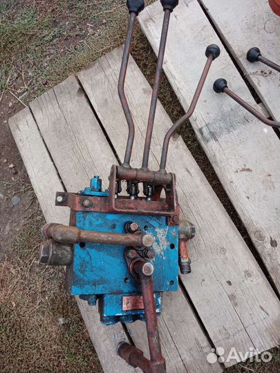 Распределитель р 100 мтз, юмз, экскаватор