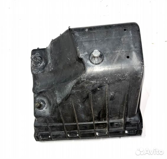 Корпус воздушного фильтра Jeep Liberty