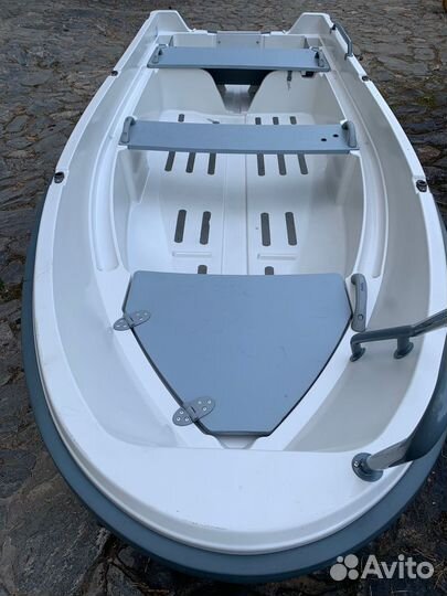 Моторно-гребная лодка Terhi 400