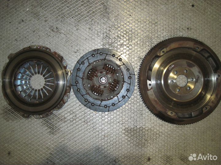 Маховик со сцеплением Опель Z16XER