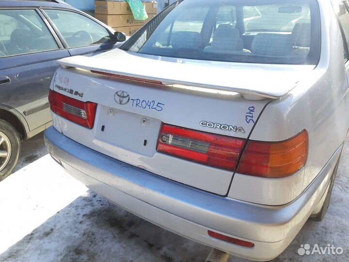 Крышка багажника Toyota Corona Premio