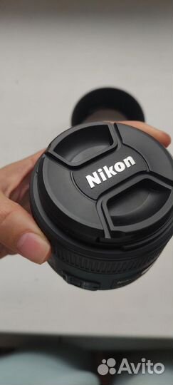 Объектив Nikon AF-S Nikkor 85mm f/1.8G + бленда