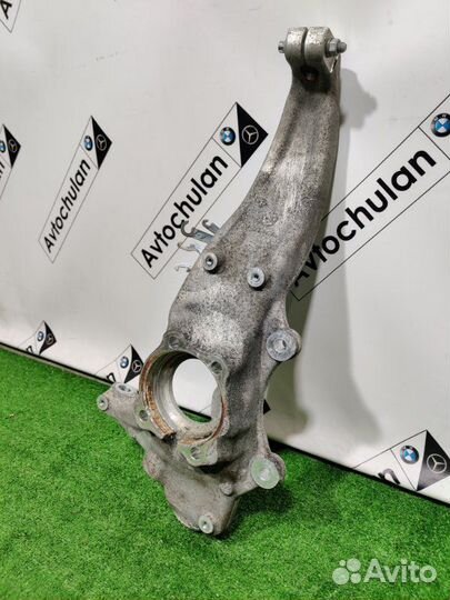 Кулак поворотный передний левый Bmw 5-Series G30