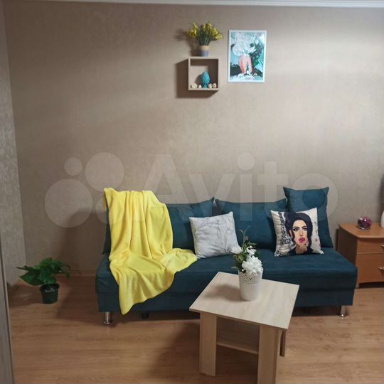 2-к. квартира, 55 м², 4/10 эт.