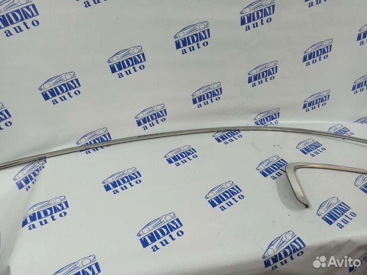 Молдинг крыши правый передняя часть Nissan Altima