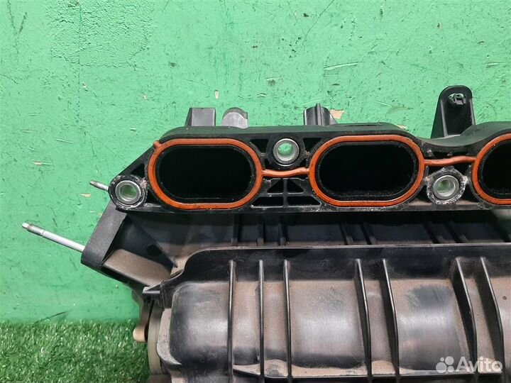 Коллектор впускной Toyota Verso R2 2009