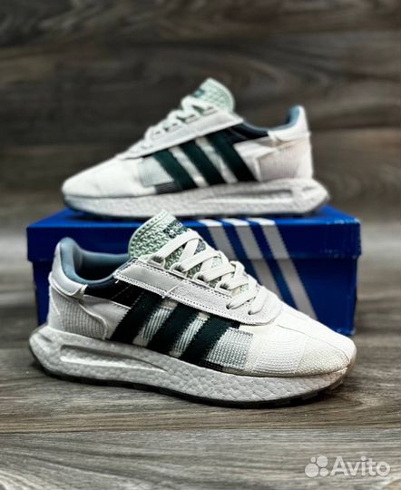 Кроссовки adidas retropy e5