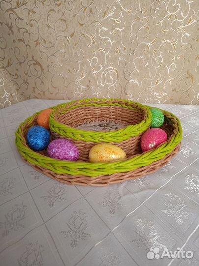 Пасхальный поднос плетёный