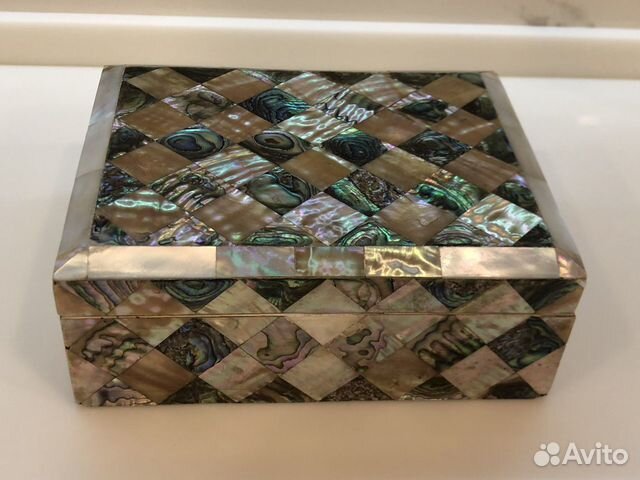 Антикварная шкатулка