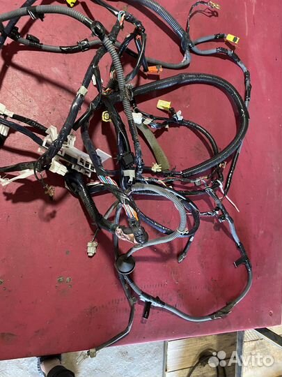 Проводка салона левая сторона Nissan Tiida