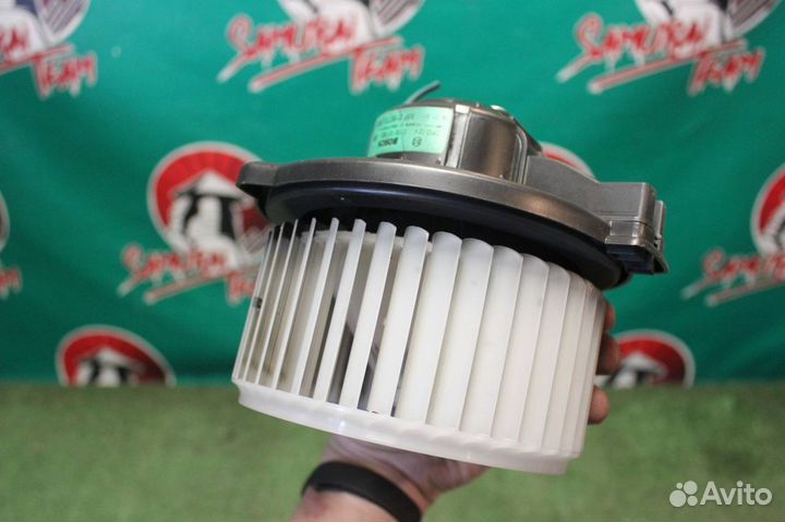 Мотор печки Toyota Avensis AZT250 1AZ-FSE 2006