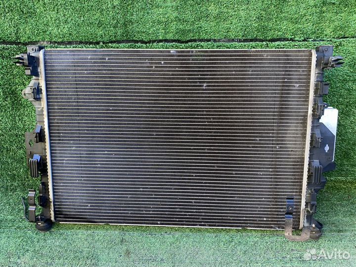 Радиатор охлаждения Land Rover Freelander L359 6G9