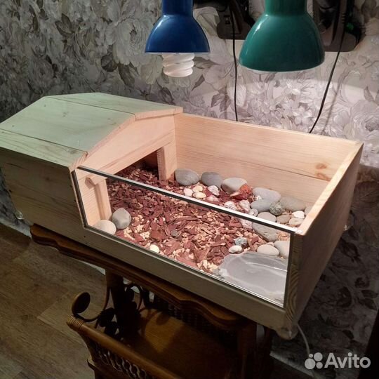 Террариум для сухопутной черепахи деревянный