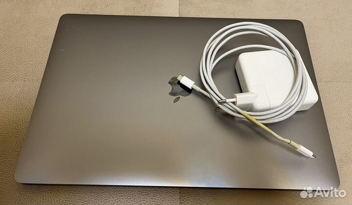 MacBook Pro 16 2019 i9 16GB 1TB