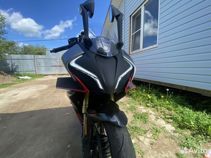 Спорт байк cfmoto 450sr