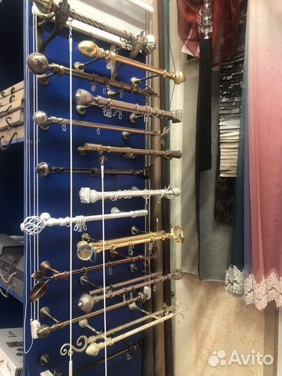 Установка карнизов и жалюзи