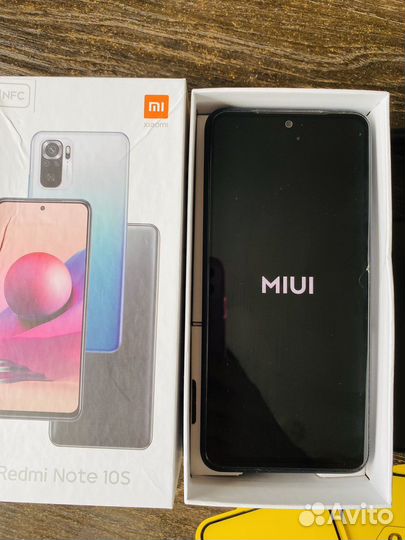 Смартфон Redmi Note 10S